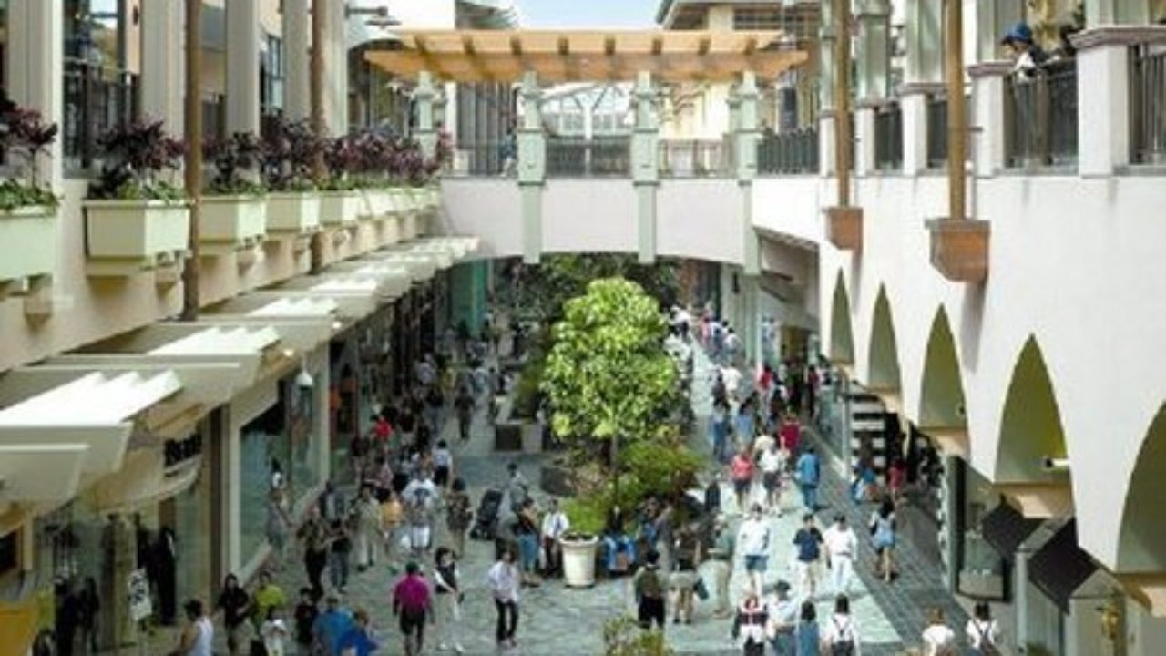 Ala Moana Center The World S Largest Open Air Shopping Center