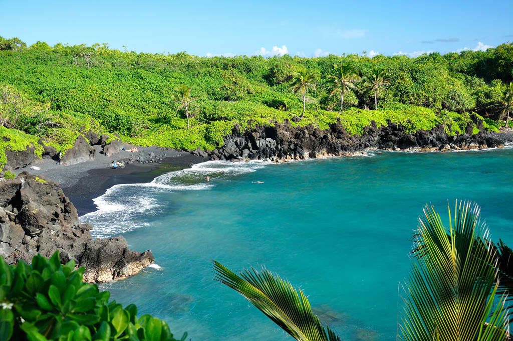 Waianapanapa State Park - Black sand beach, legendary cave ...