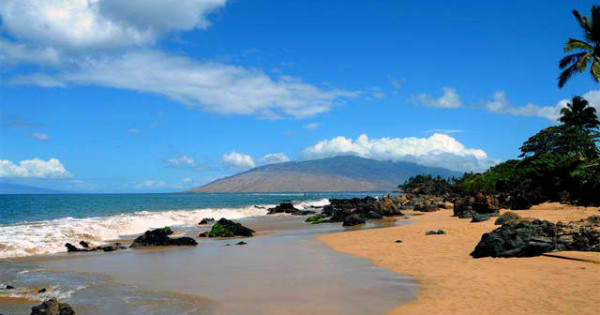 Charley Young Beach - A beautiful uncrowded beach in Kihei, Southeast ...