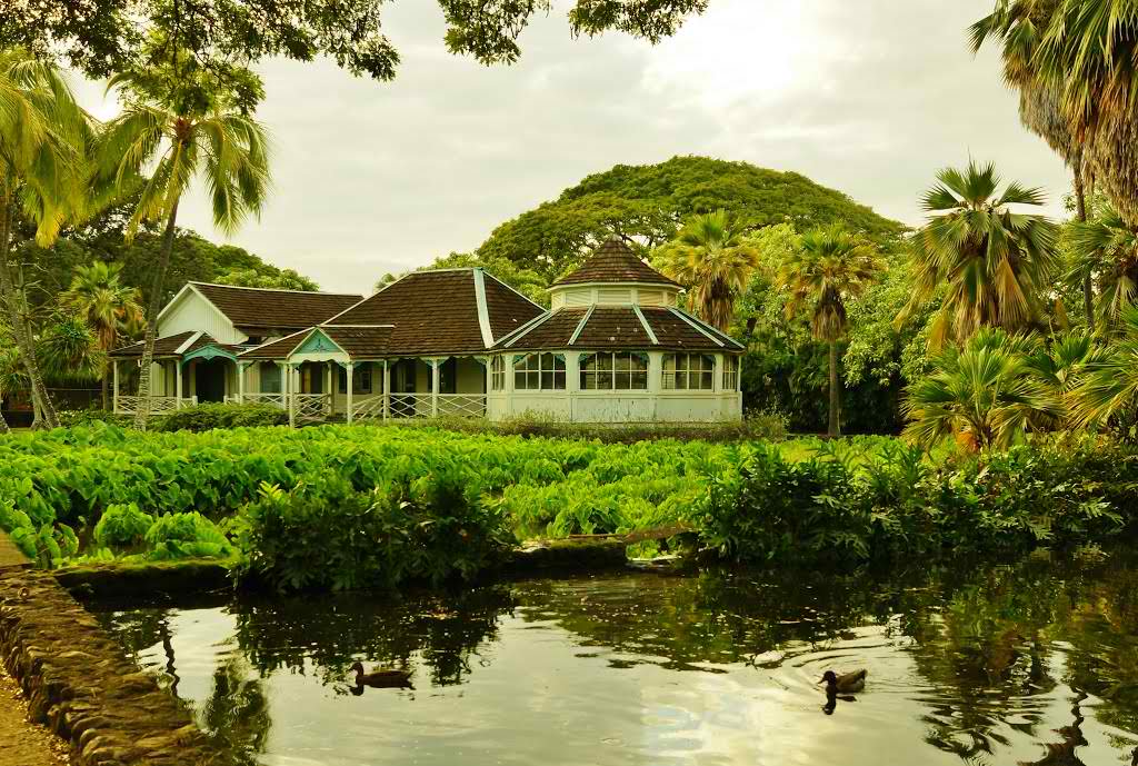 Moanalua Gardens - A Beautiful Historic Garden in Honolulu, Hawaii