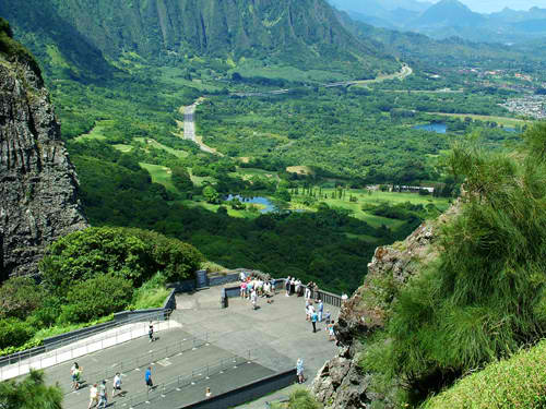 A Breathtaking Journey Back In Time: Nuʻuanu Pali State Wayside