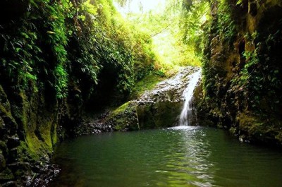 Maunawili Falls - Oahu. Hawaii